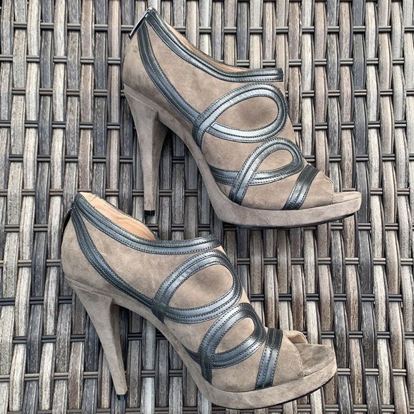 Via SPIGA Ivie Gray Suede & Leather Peep Toe Heels - Picture 4 of 16